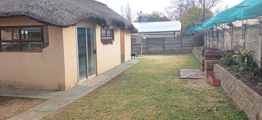 To Let 4 Bedroom Property for Rent in Jordania Free State